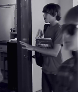 Filename=2010-OrdinaryGirlMusicVideo-003.jpg
Filesize=115KiB
Dimensions=1920x1080
Date added=Dec 01, 2024 2010-OrdinaryGirlMusicVideo-003.jpg